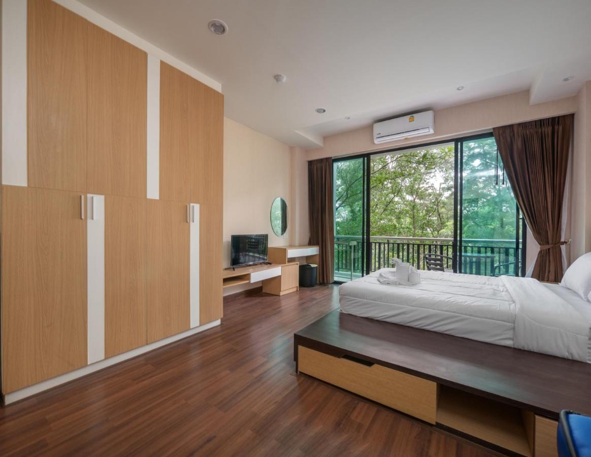 Naithon Beachfront Condotel Экстерьер фото