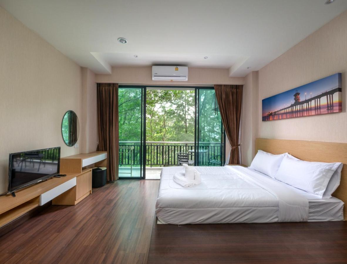 Naithon Beachfront Condotel Экстерьер фото